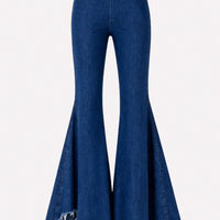 Jeans flare a vita alta con fondo asimmetrico e orlo sfrangiato