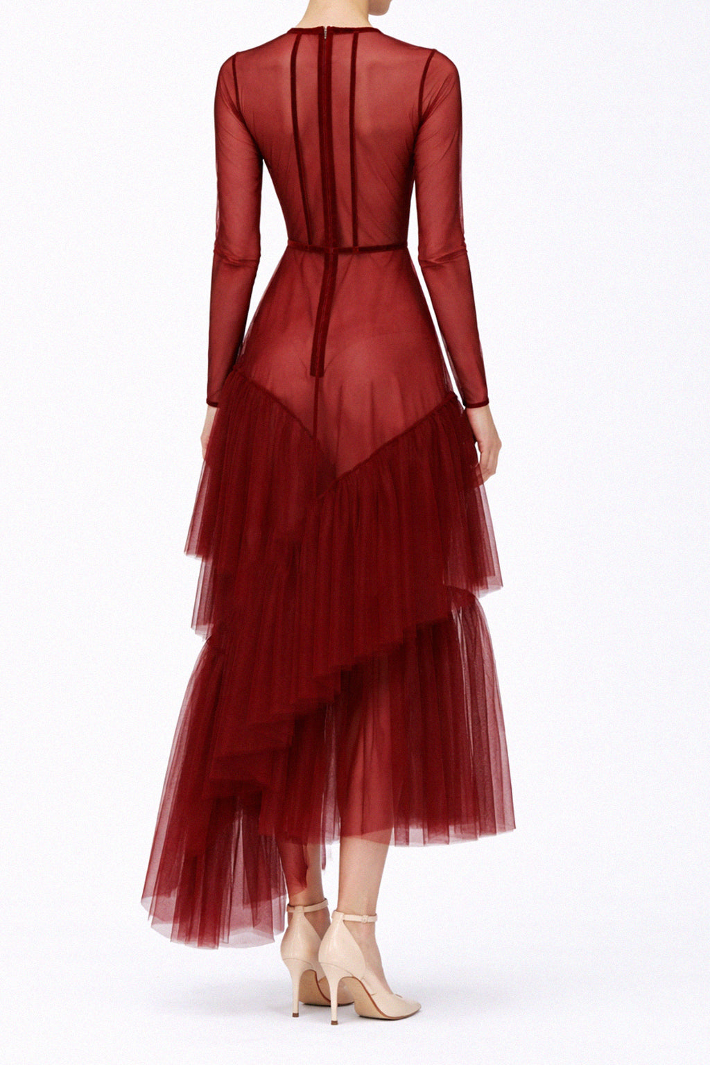 Abito ricamato in tulle