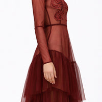 Abito ricamato in tulle